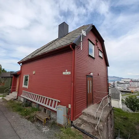 4 Bedroom House With Balcony And Parking Available