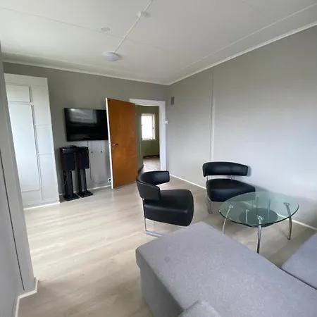 4 Bedroom House With Balcony And Parking Available